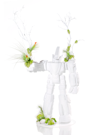 Illustration for article titled It's a Robot! It's a Terrarium! It's a Robot Terrarium!